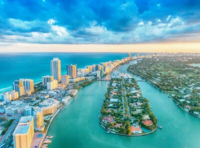 South Beach Sirens🏄🏽🩴🐬🐋